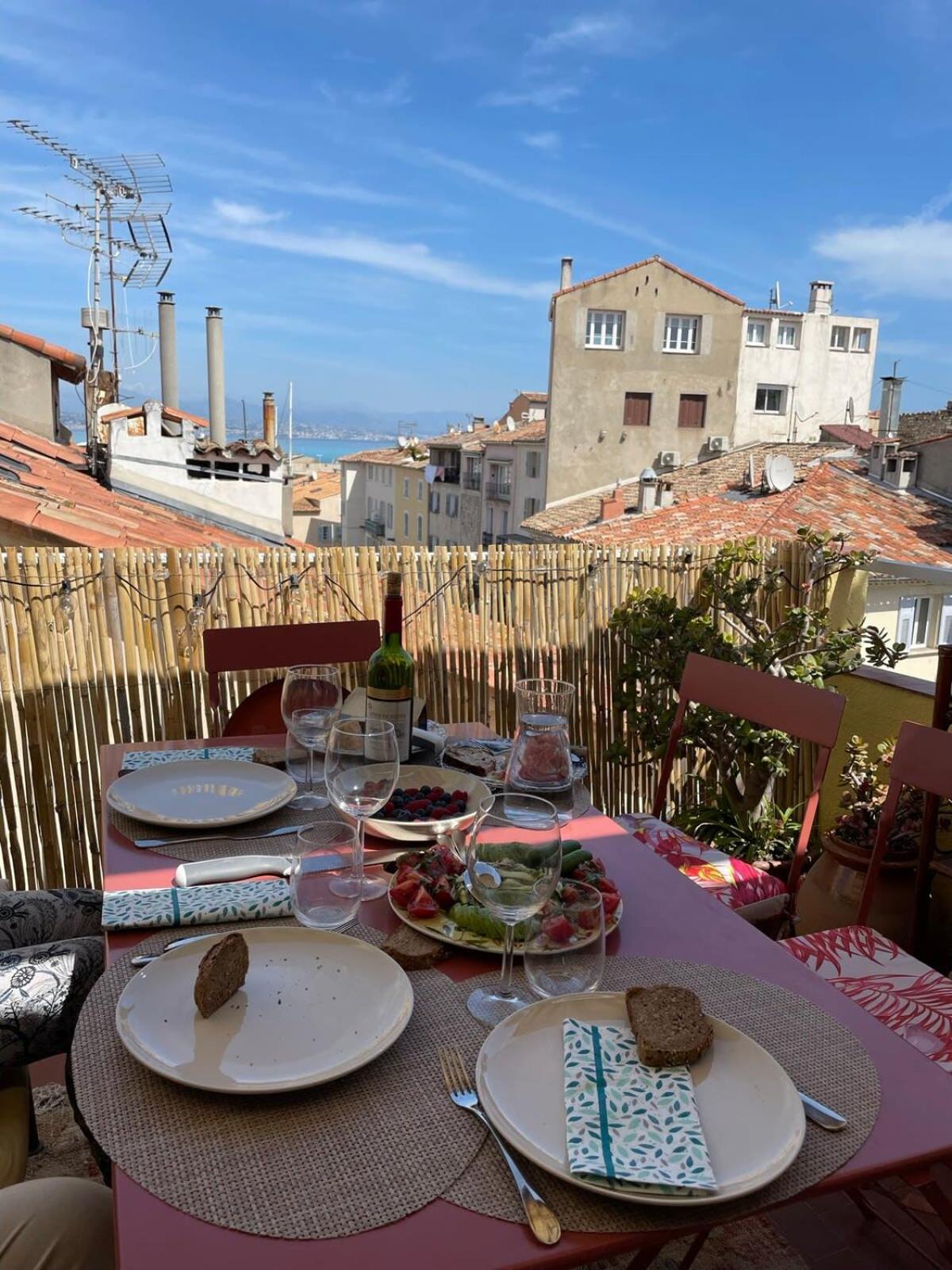 Апартаменты 06M - Old Antibes Beautiful Duplex Terrace With Sea View Экстерьер фото