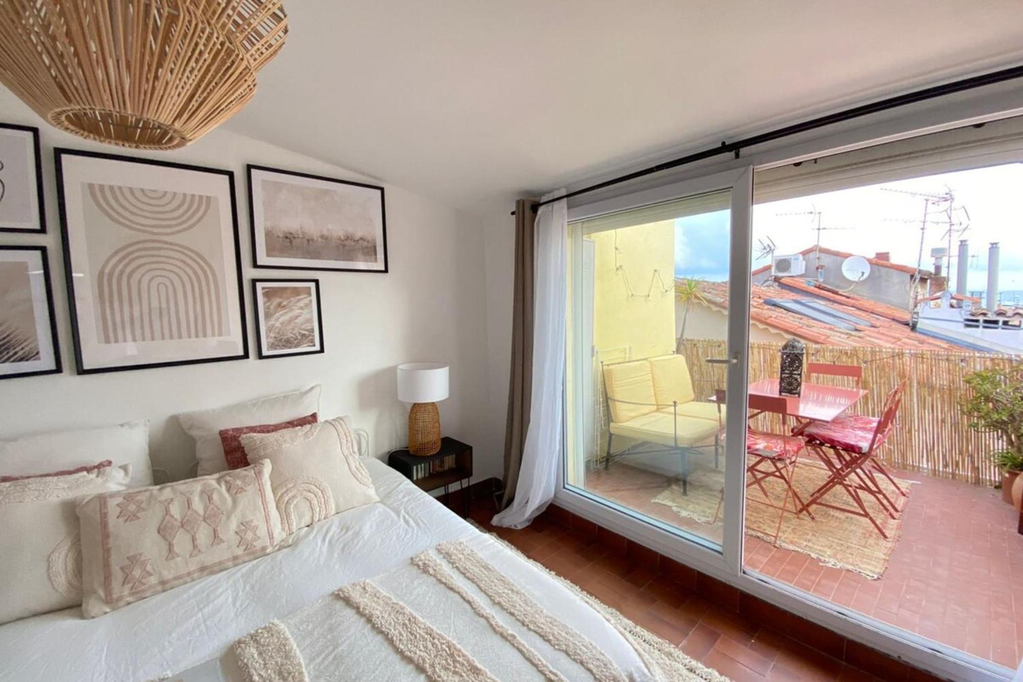Апартаменты 06M - Old Antibes Beautiful Duplex Terrace With Sea View Экстерьер фото
