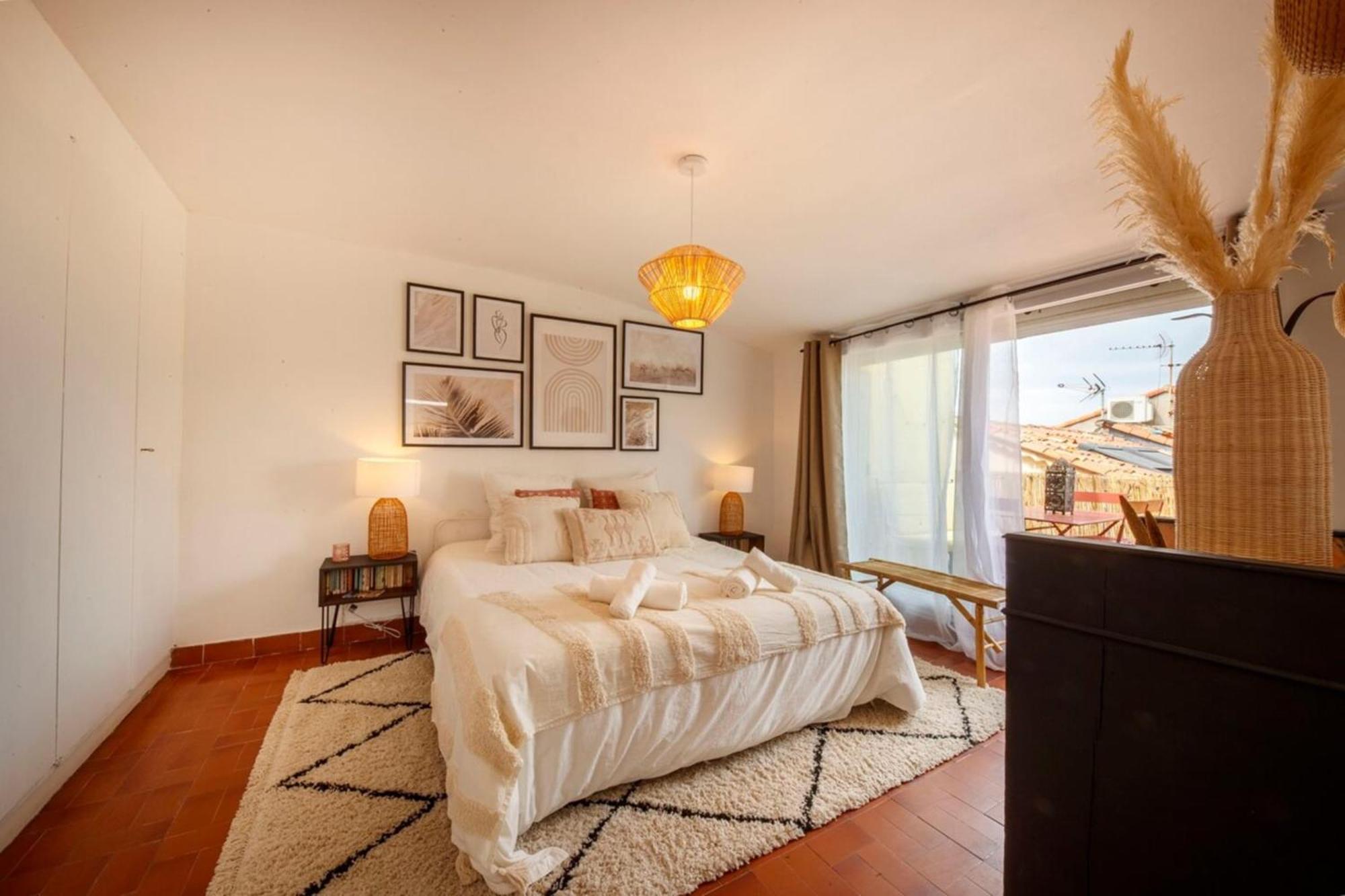 Апартаменты 06M - Old Antibes Beautiful Duplex Terrace With Sea View Экстерьер фото