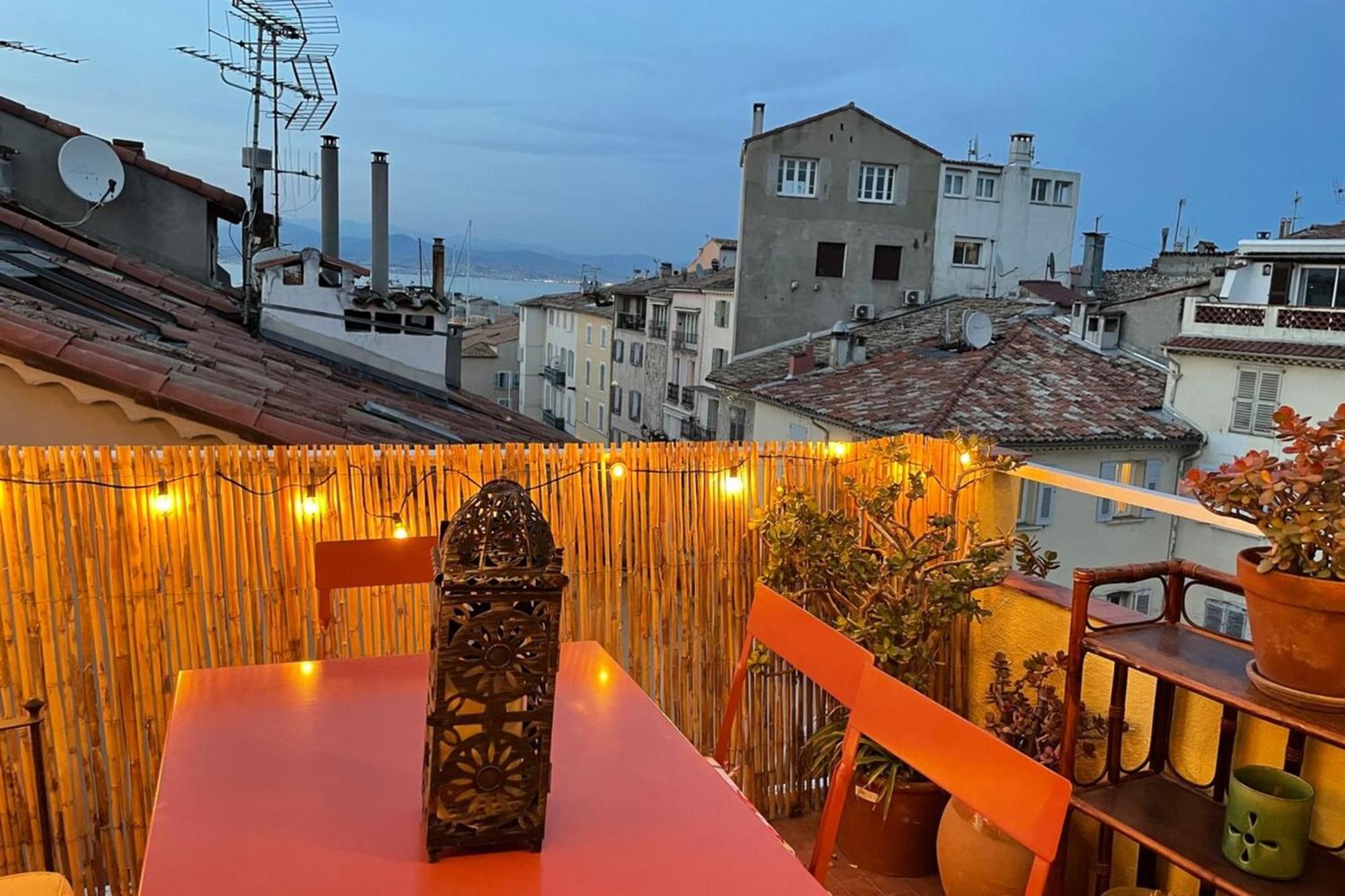 Апартаменты 06M - Old Antibes Beautiful Duplex Terrace With Sea View Экстерьер фото